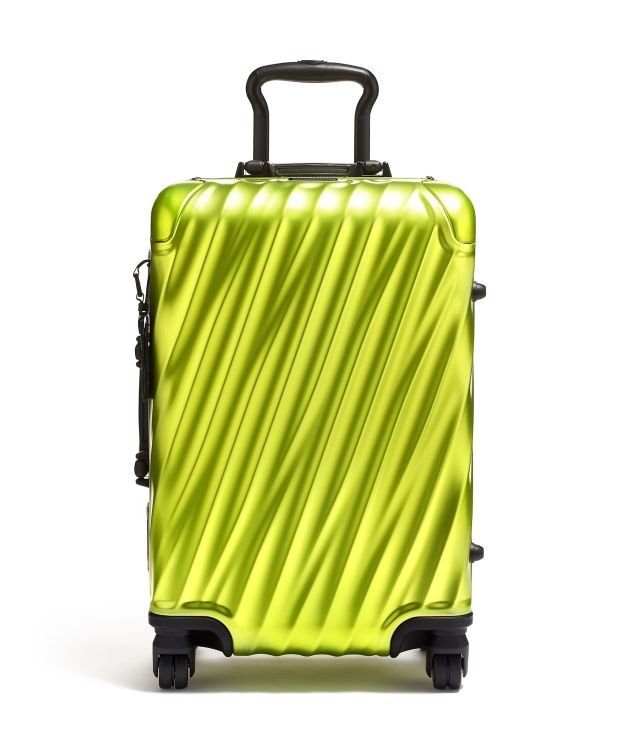 New Travel Savvy Suitcases - The Art of Business Travel
